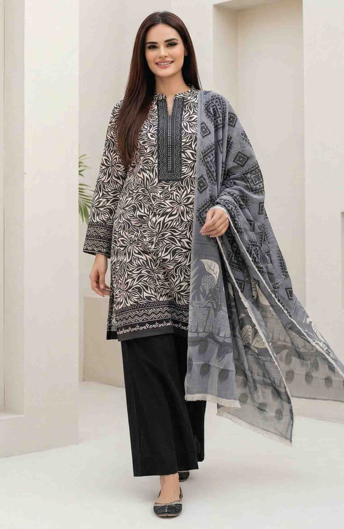 Black & White by Regalia Textile Unstitched Lawn Printed 3 Piece Suit  - RGLBLWTLP -03  Summer Collection