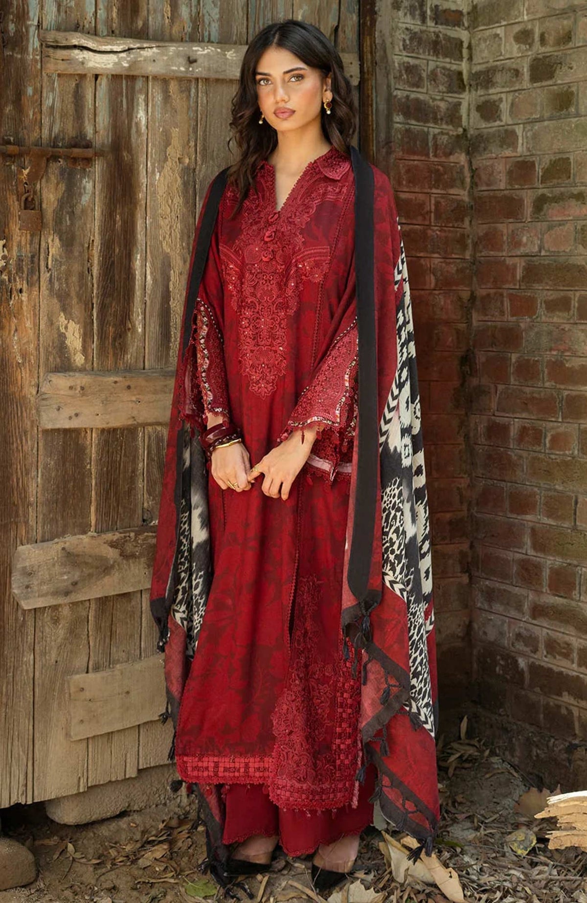 Wilderness by Elaf Unstitched Embroidered Pashmina Shawl  3 Piece Suit ELFWLDW- 5A- CRIMSONWOOD- Winter Collection