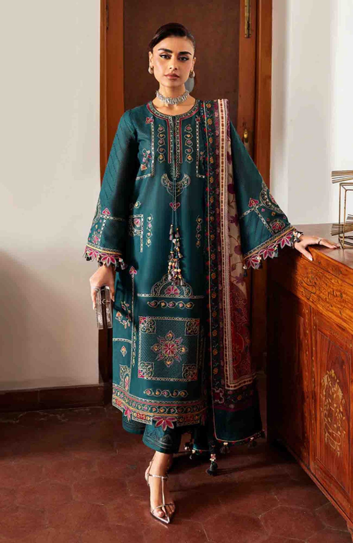 Shahkaar By Jazmin Unstitched Lawn Embroidered 3 Piece Suit - JZSHKL-10- Summer Collection