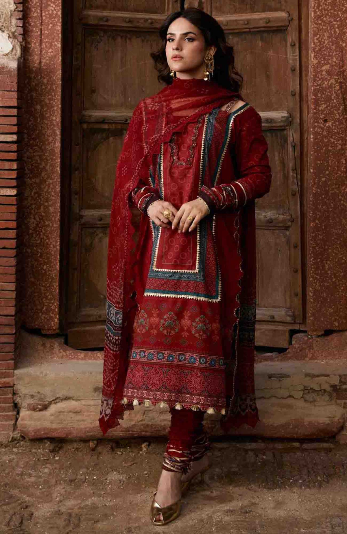 Aangan by Kahf Unstitched Printed Chiffon 3 Piece Suit -KHFANGN-1A- Surkhnoor- Summer Collection