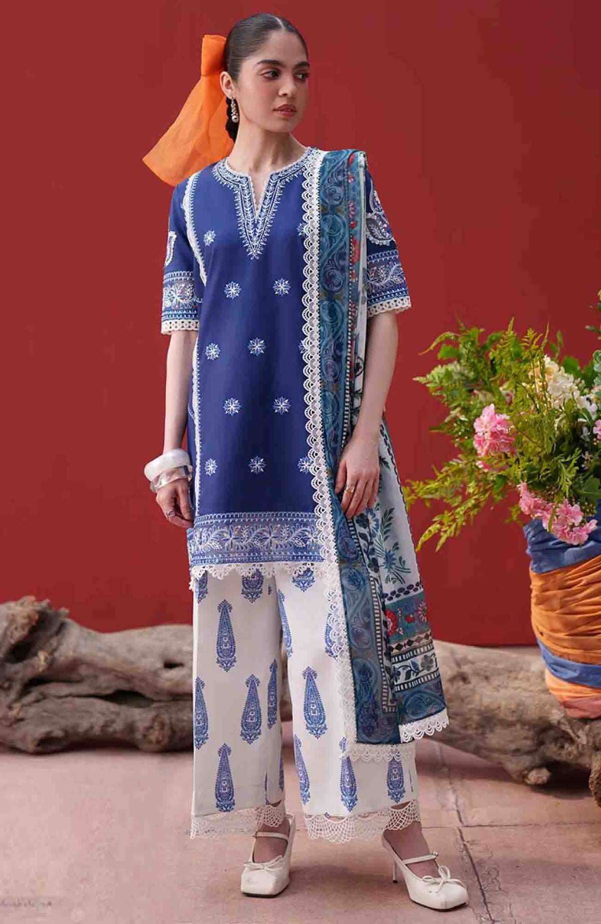 Laanem by Saira Rizwan Unstitched Lawn Embroidered 3 Piece Suit  - SRLMPRT-4A- Zoya-A  Summer Collection