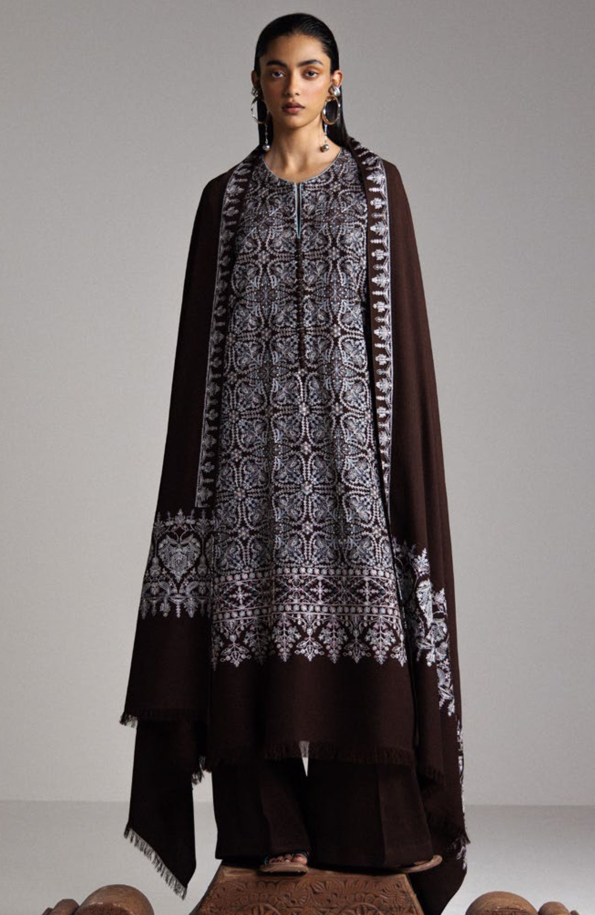Saraab by Zara Shahjahan Unstitched Embroidered Marina 3 Piece Suit ZSJSRBW- AQEEQ - Winter Collection