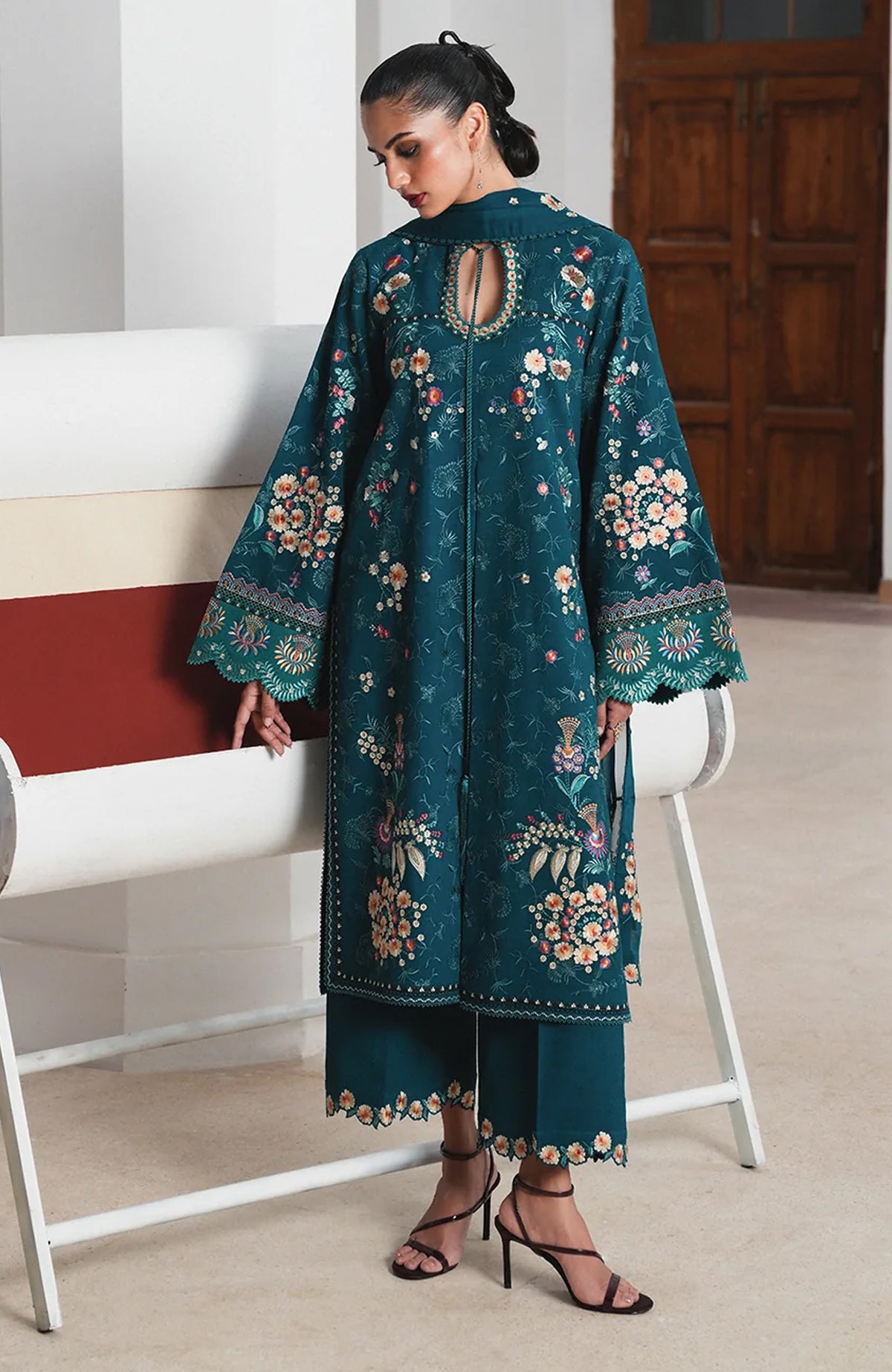 Karandi AW Edit 1 by Jugnu Lahore Unstitched Embroidered Karandi 3 Piece Suit - JUGKRDW-Baagh - Winter Collection