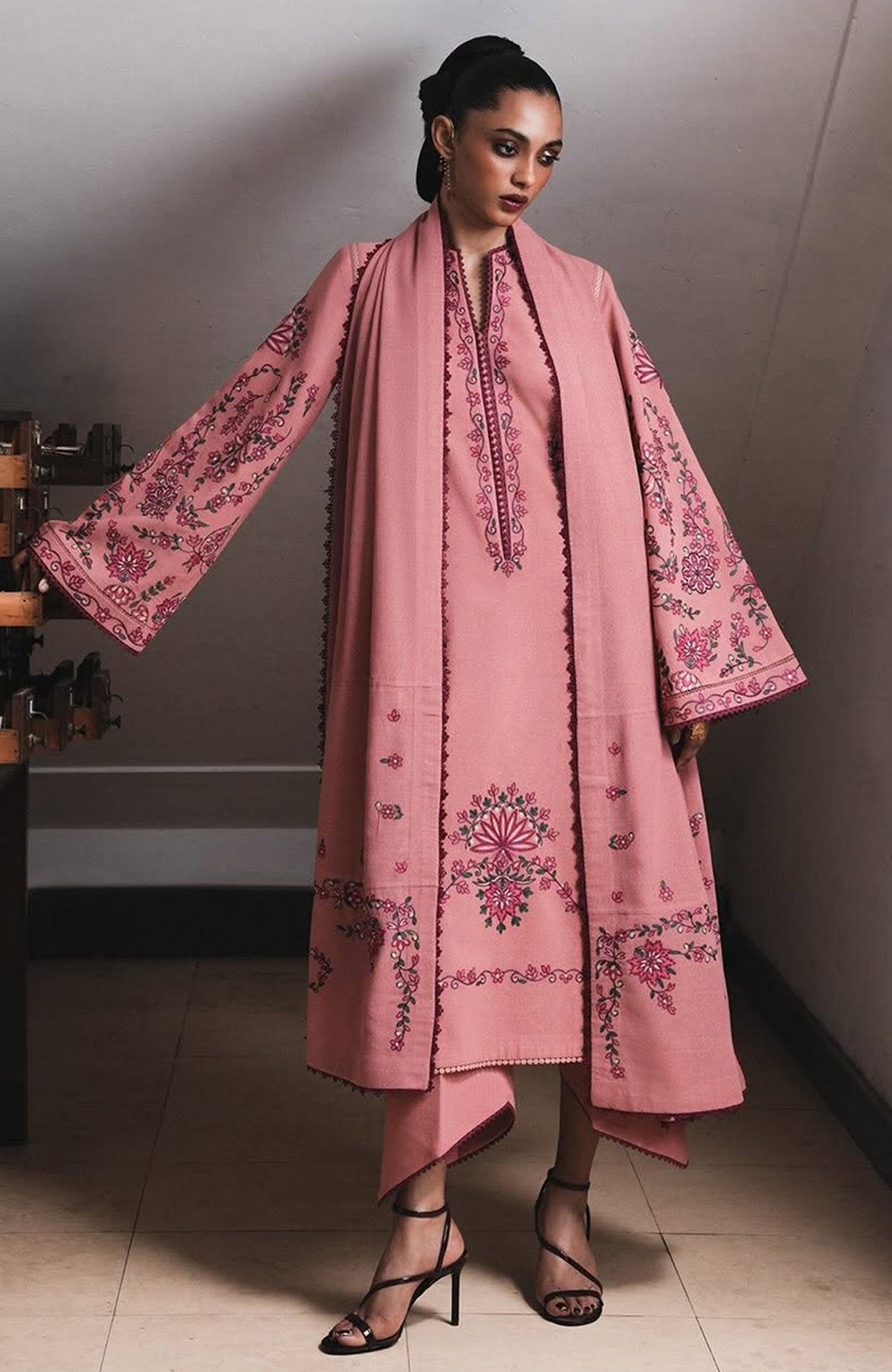 Karandi AW Edit 1 by Jugnu Lahore Unstitched Embroidered Karandi 3 Piece Suit - JUGKRDW-Dahlia - Winter Collection