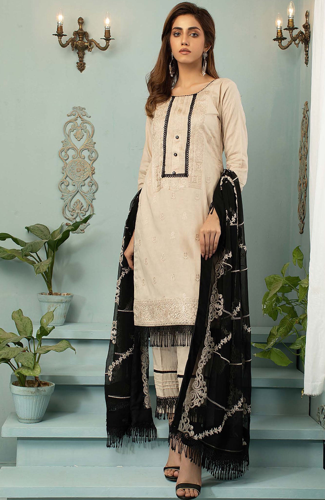 Samia Fine Threads Self Weaved Lawn'21 By AB Textiles