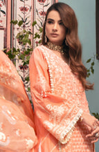 Load image into Gallery viewer, NOOR Chikankari Lawn&#39;21 By Saadia Asad